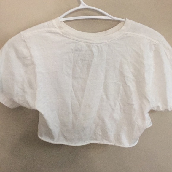 F.R.I.E.N.D.S Cropped T-Shirt - Picture 2 of 3